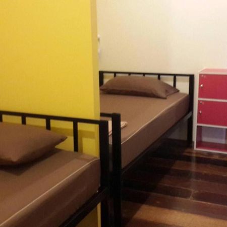Viman Guesthouse Бангкок Экстерьер фото