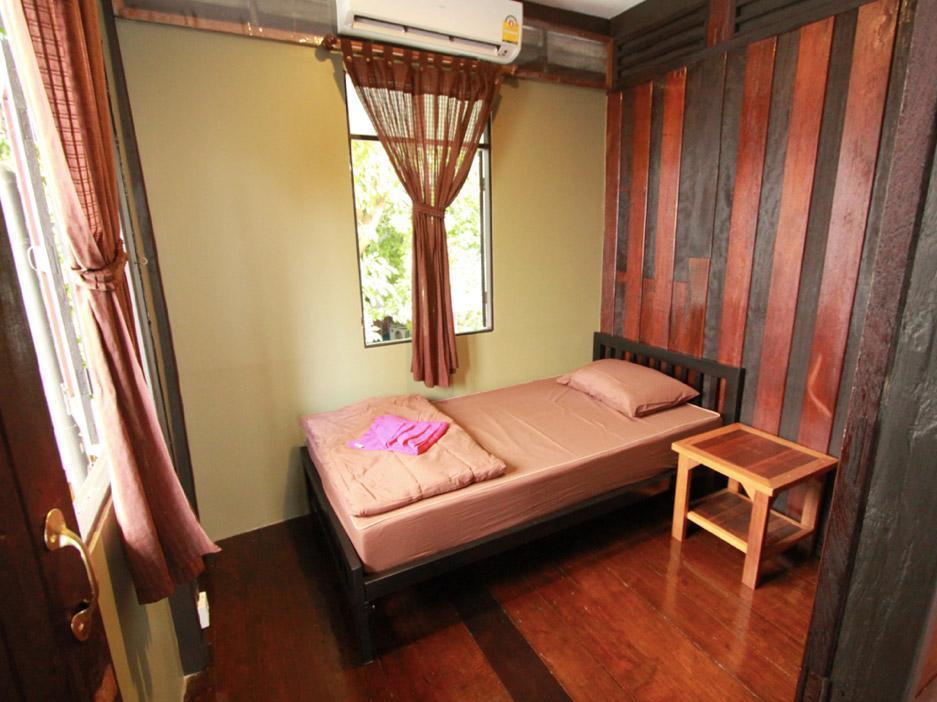 Viman Guesthouse Бангкок Экстерьер фото