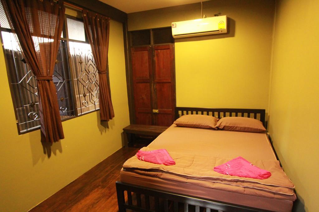 Viman Guesthouse Бангкок Экстерьер фото