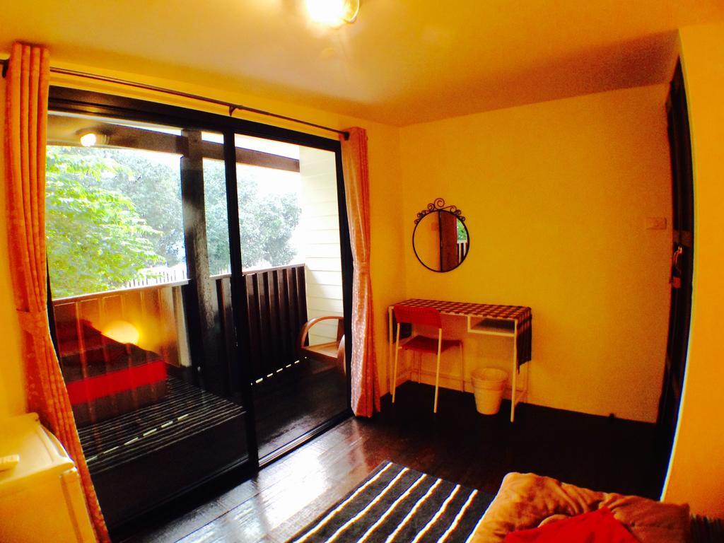 Viman Guesthouse Бангкок Экстерьер фото