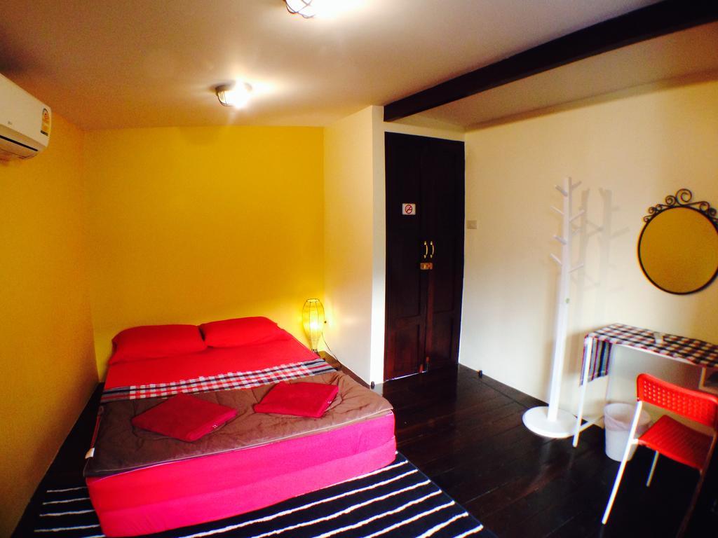 Viman Guesthouse Бангкок Экстерьер фото