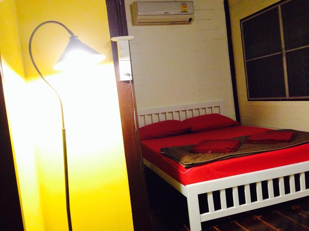 Viman Guesthouse Бангкок Экстерьер фото