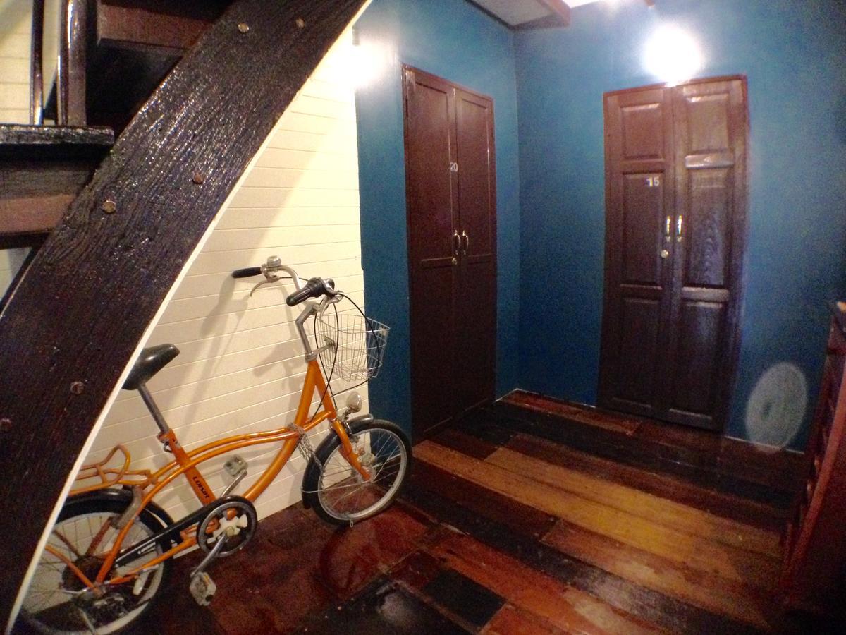 Viman Guesthouse Бангкок Экстерьер фото