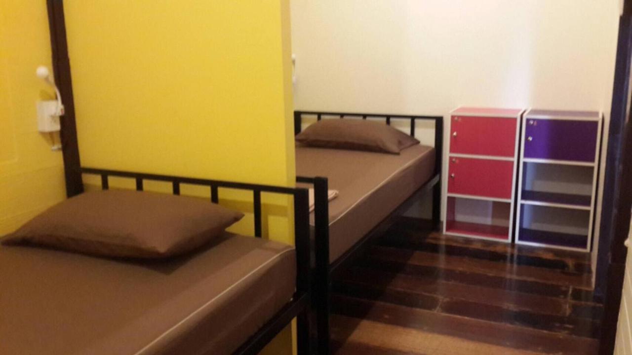 Viman Guesthouse Бангкок Экстерьер фото