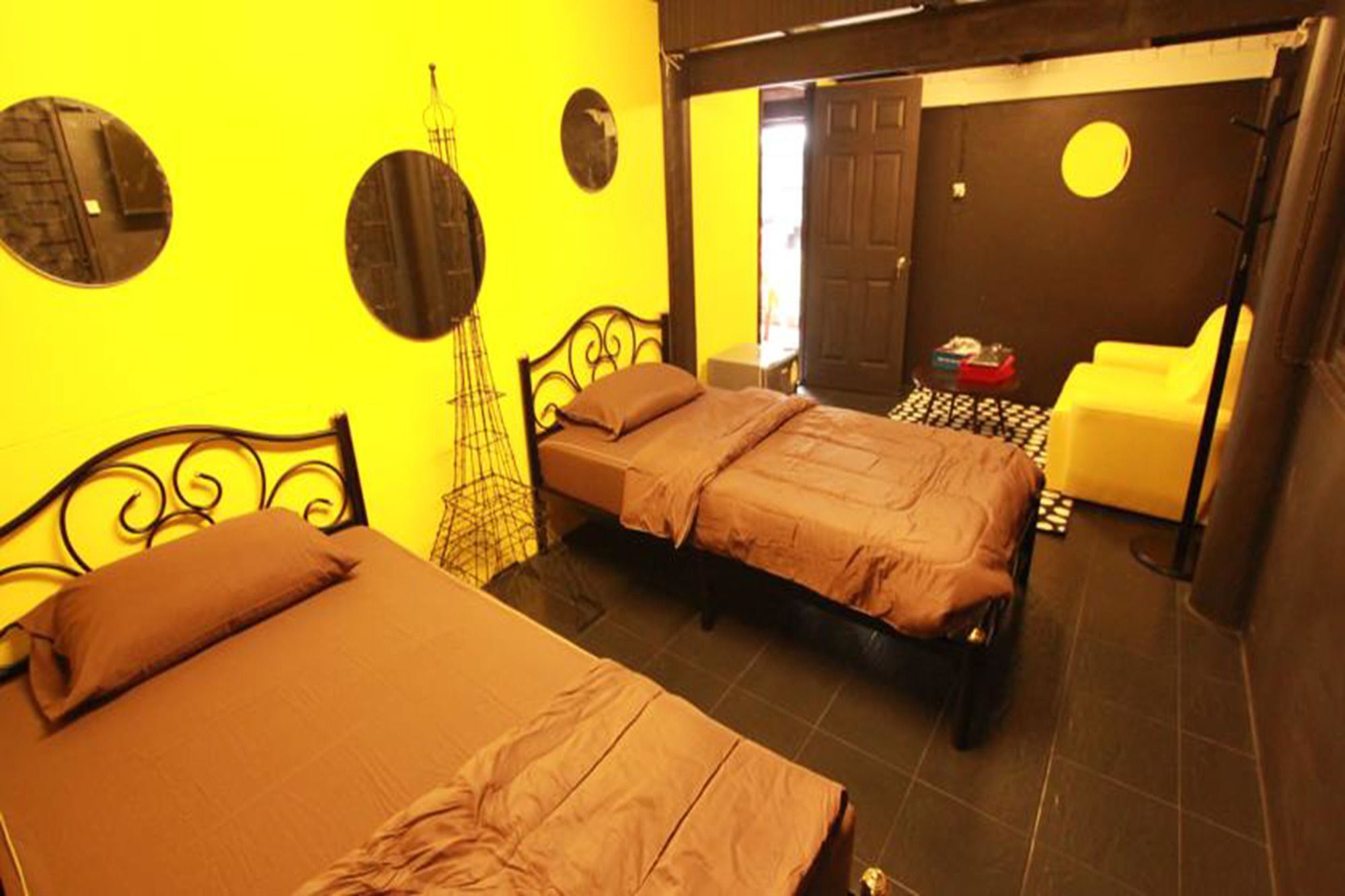Viman Guesthouse Бангкок Экстерьер фото